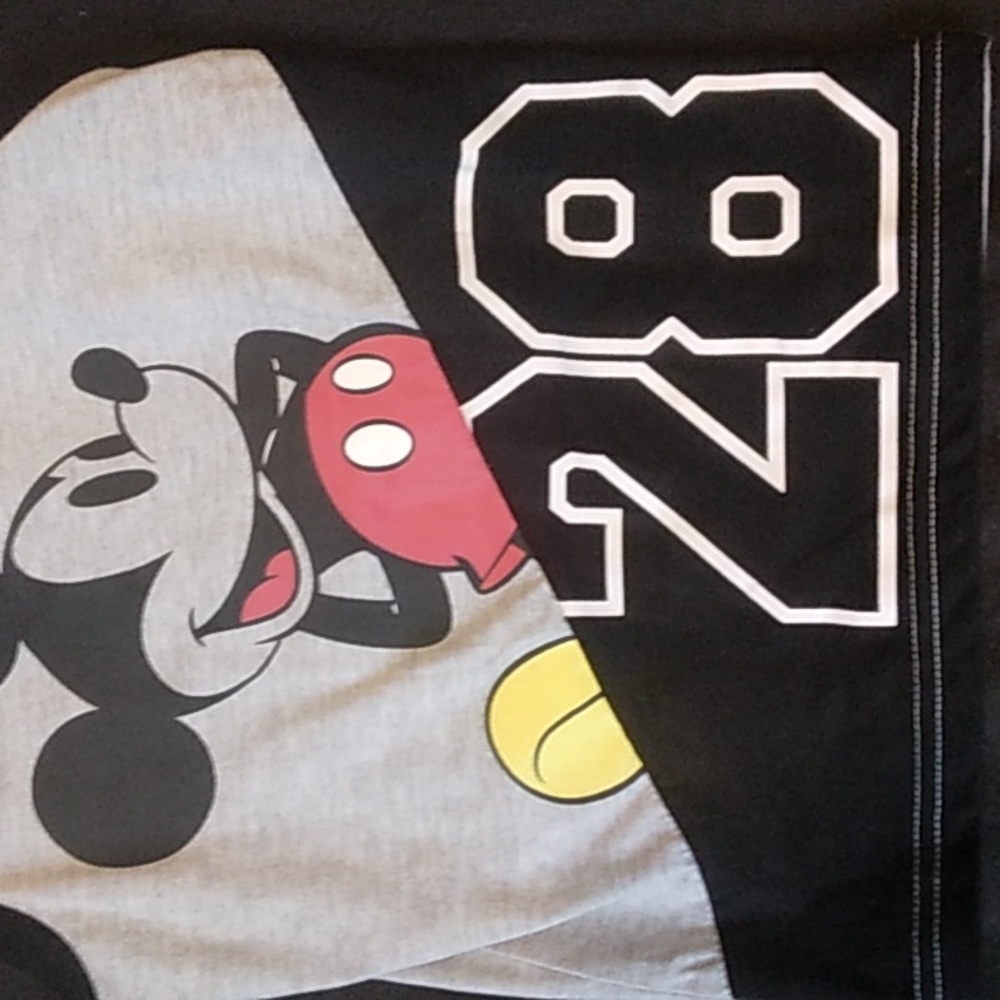 Boys Disney Mickey mouse 2 piece set - Picture 3 of 4